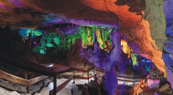 Raccoon Mountain Caverns Is An Underground Cave In Tennessee You Have To Visit