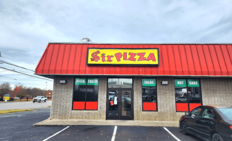 Open For More Than Half A Century, Sir Pizza In Tennessee Is Always A Timeless Dining Experience