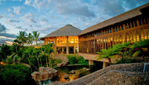 Best Hotels & Resorts in Hawaii: 12 Amazing Places to Stay