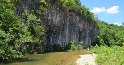 The Newest State Park In Missouri, Echo Bluff, Is Full Of Astonishing Sights
