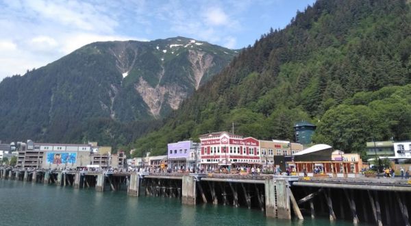 This Enchanting And Historic Town In Alaska Is The Perfect Trip Destination