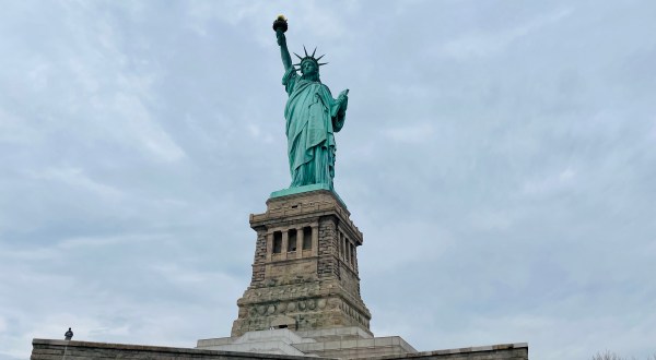 Explore Two American Landmarks When You Visit The Statue Of Liberty & Ellis Island In New York