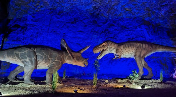 80 Life-Sized Dinosaurs Are Coming To Kentucky At The Dinos Under Louisville Event