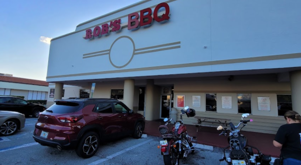 Some Of The Most Mouthwatering BBQ In Florida Is Served At This Unassuming Local Gem