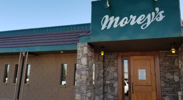 Morey’s Is An Idaho Steakhouse Along The Snake River That’s One Of The Best On Earth
