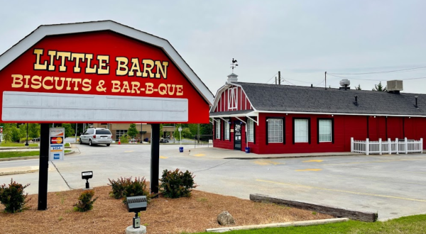 This Rustic Barn Restaurant In Georgia Serves Up Heaping Helpings Of Country Cooking