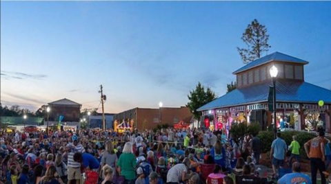 Every Spring, Thousands Flock To This Georgia City For The Pine Tree Festival