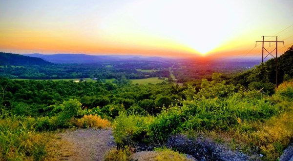 The Magnificent Overlook In Arkansas That’s Worthy Of A Little Adventure