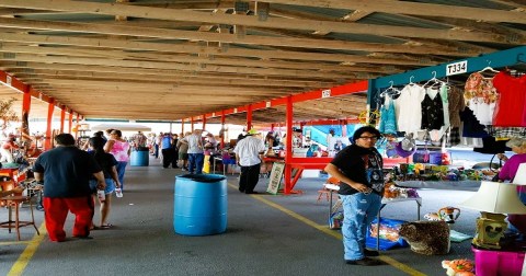 Bussey's Is A Charming, Out-Of-The-Way Flea Market In Texas