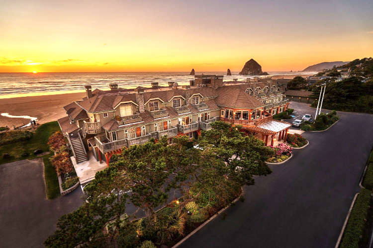 Best Hotels & Resorts in Oregon: 12 Amazing Places to Stay