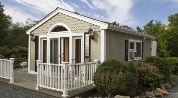 Enjoy Some Much Needed Peace And Quiet At This Charming Rhode Island Cottage