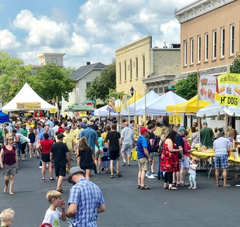Few People Know The Small Town Of Middleton Wisconsin Is Home To The Largest Mustard Party In The World