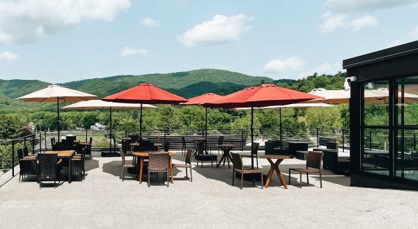 You’ll Love A Trip To This West Virginia Restaurant Above The Clouds