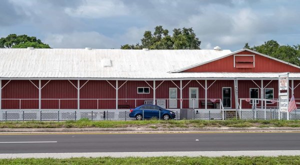 This Old Historic Feed Store Is Now A Sprawling Florida Antique Mall