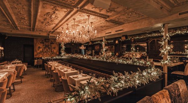 Dine Under Antique Chandeliers At This Award-Winning Restaurant In Massachusetts