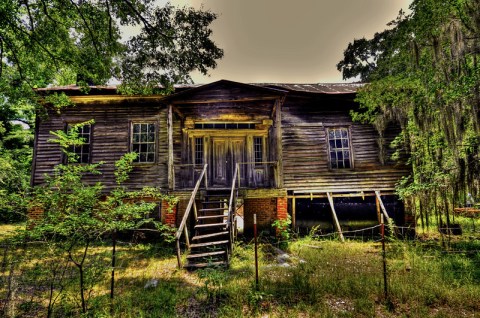 The Abandoned Town In Alabama That Many People Stay Far, Far Away From