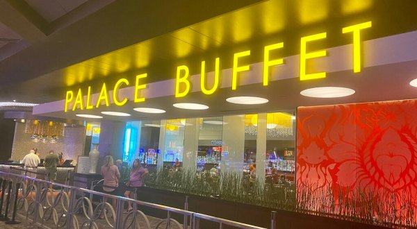 Enjoy A Massive Buffet At Palace Buffet In Mississippi