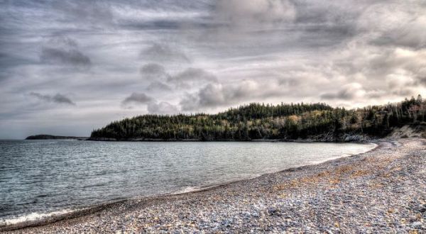 You’d Never Know That A Little Natural Wonder In Maine Is Hiding In This Tiny Town