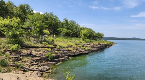 The Burnt Cabin Trail In Oklahoma Leads You Straight To A Beautiful Cliff View