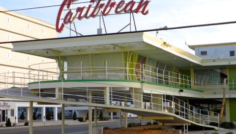 Built In 1957, The Caribbean Motel Is A Historic Inn In New Jersey That Was Once The Heart Of Doo-Wop Culture