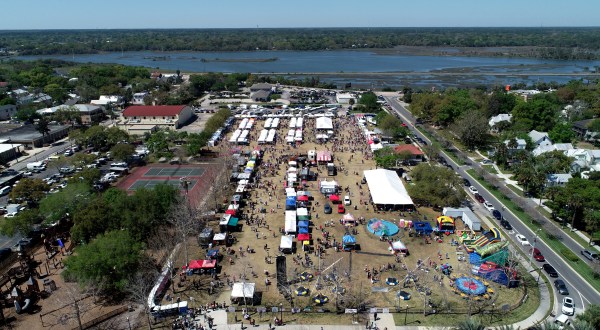 Chow Down On Seafood Fresh Off The Boat At This Spring Seafood Festival In Florida