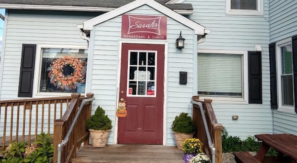 The Unassuming Connecticut Restaurant Where You Can Pull Over And Have An Amazing Meal