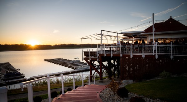 6 Restaurants In Indiana With The Most Amazing Waterfront Dining