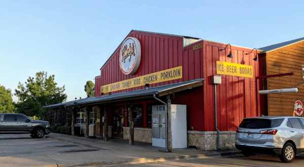 Rudy’s In Oklahoma Is Both A Charming Country Store And BBQ Restaurant