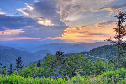 Here Are The 7 Most Stunning Scenic Drives In North Carolina's Great Smoky Mountains