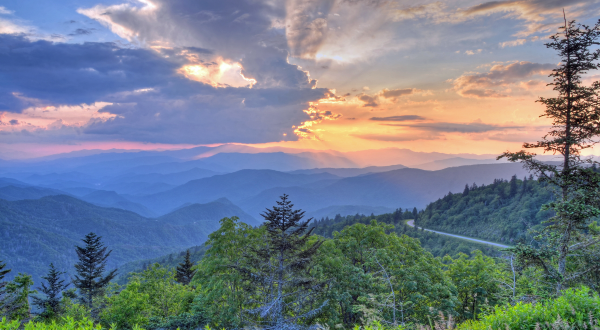 Here Are The 7 Most Stunning Scenic Drives In North Carolina’s Great Smoky Mountains