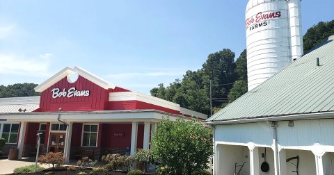 The Historic Restaurant In Ohio Where You Can Still Experience Classic Country Cooking