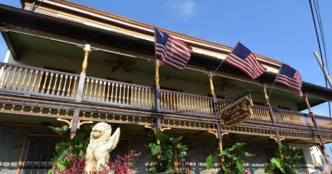 The Historic Restaurant In Pennsylvania Where You Can Still Experience The Colonial Era