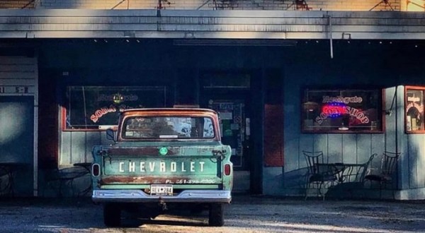 You Can Still Enjoy A Float And Reminisce About The Good Old Days At This Old School Eatery In South Carolina