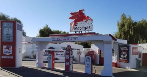 The Historic Restaurant In Washington Where You Dine In A Retro Service Station