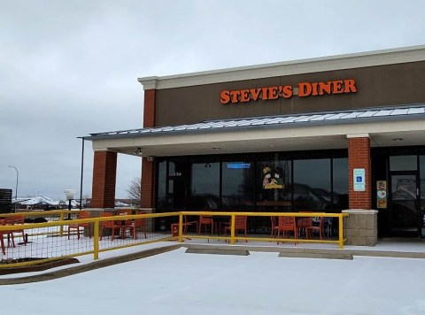 The Blue Plate Specials At Stevie's Diner In Texas Will Take You Back To The Good Old Days
