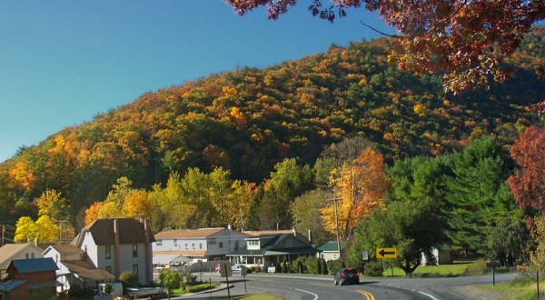 Few People Know There’s A Beautiful State Park Hiding In This Tiny Pennsylvania Town