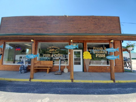 Enjoy The Freshest Lake Superior Whitefish At This One-Of-A-Kind Seafood Restaurant In Michigan