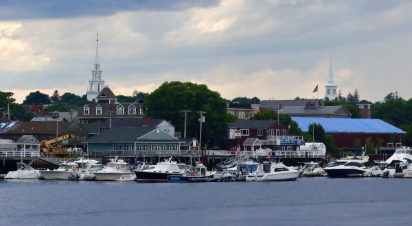 Go Whale Watching During The Day, Then Sleep In A Luxury Cottage At Night In Newburyport, Massachusetts