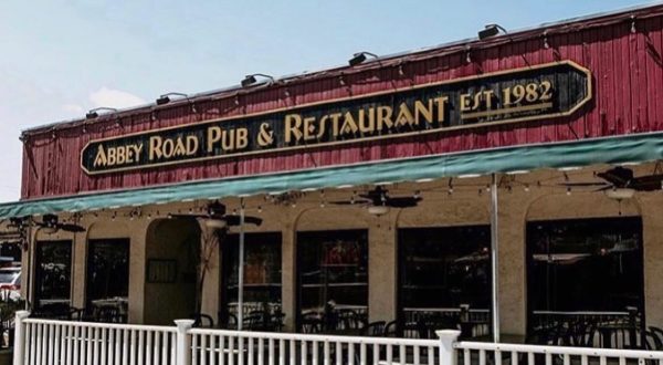 The Breakfast Items At This Virginia Restaurant Are Named After Beatles Songs, And The Food Is Groovy