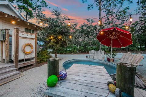 Spend The Night In A Charming Tiny House In The Middle Of Florida's Santa Rosa Beach