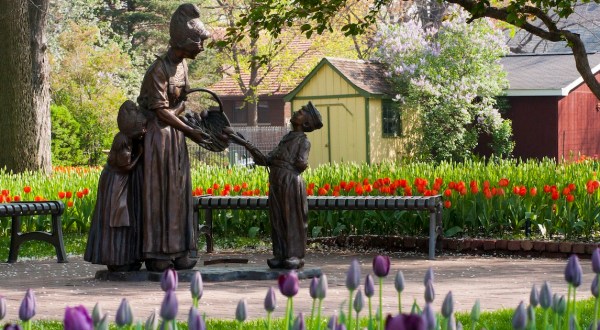 Pella, Iowa Will Completely Transform When The Tulips Bloom This Spring
