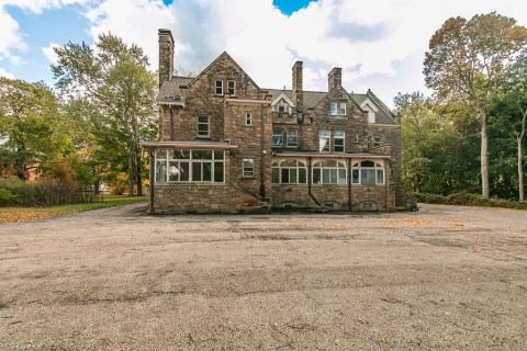 Once Abandoned And Left To Decay, The Van Gorder Manor In Ohio Is Being Restored To Its Former Glory