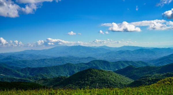 The Amazing Year-Round Moutain Trail Every Tennesseean Will Want To Visit