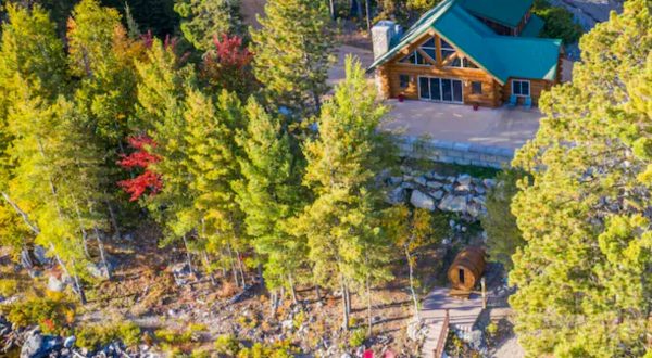 This Minnesota Cabin Is A Secluded Retreat That Will Take You A Million Miles Away From It All