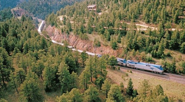 21 Epic Train Rides That Show Off Some Of America’s Prettiest Landscapes