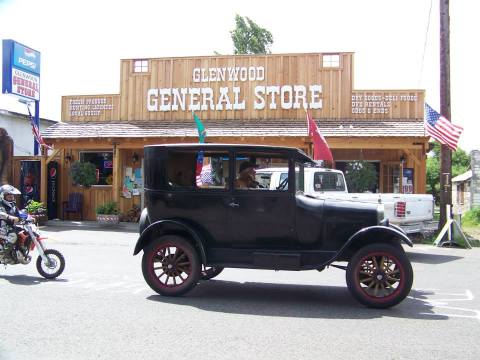 The Glenwood General Store In Washington Will Transport You To Another Era