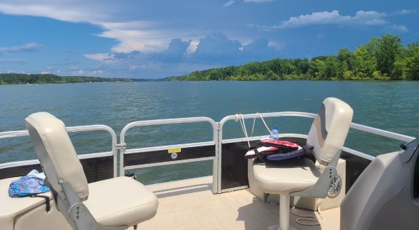 These Floating Cabins In Arkansas Are The Ultimate Place To Stay Overnight This Summer