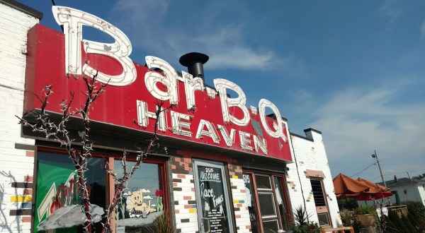 There’s A Place In Indiana Called Bar BQ Heaven And It’s Exactly What It Sounds Like