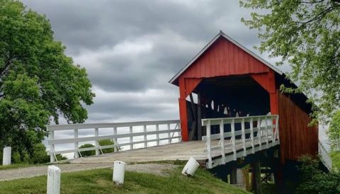 The Shell Rock River Greenbelt Trail In Iowa Leads You Straight To A Covered Bridge