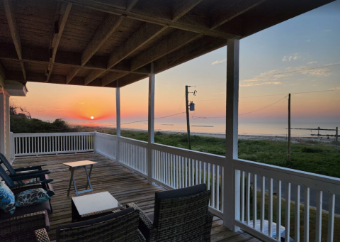 There's A Beachfront Getaway In Louisiana That's The Perfect Escape For Two